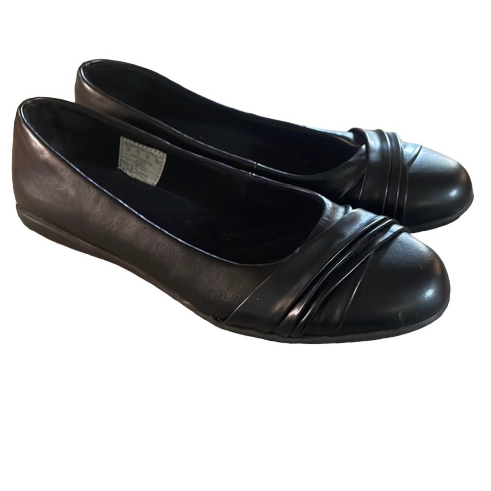 Jessica Simpson Women’s Black Flats Size 8. Brand new, never worn! NWOT.